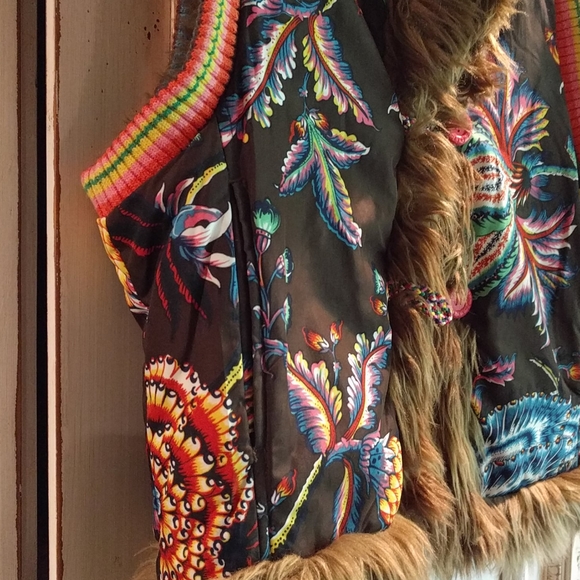 Oilily European Boutique Reversible girls vest 6T - Picture 2 of 8